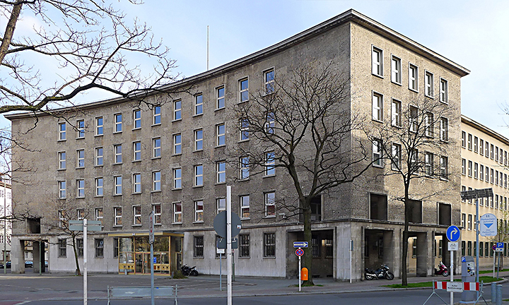 techlogis Ingenieurbüro Berlin ebäudetechnik Fernmelde- und Informationstechnische Anlagen Starkstromanlagen Fehrbelliner Platz 1 techlogis Ingenieurbüro Berlin ebäudetechnik Fernmelde- und Informationstechnische Anlagen Starkstromanlagen Fehrbelliner Platz 1